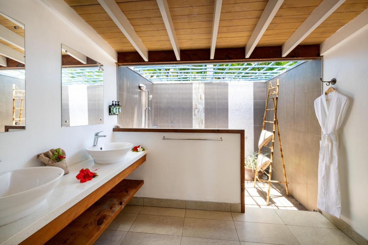 Oarsman'S Bay Lodge Naisisili Экстерьер фото